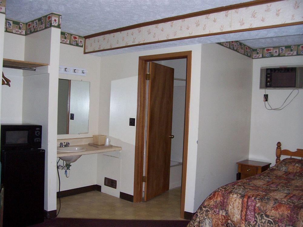 North Country American Motel