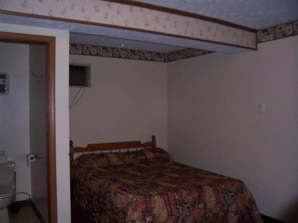 North Country American Motel